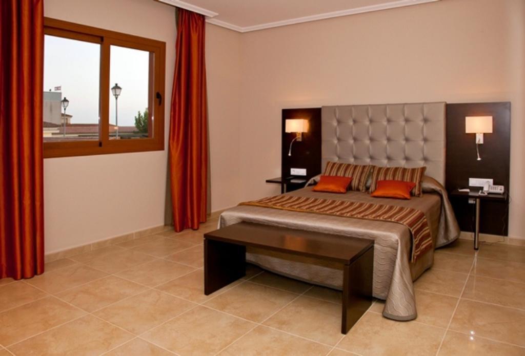 Hotel Rural Quinto Cecilio Medellín 部屋 写真