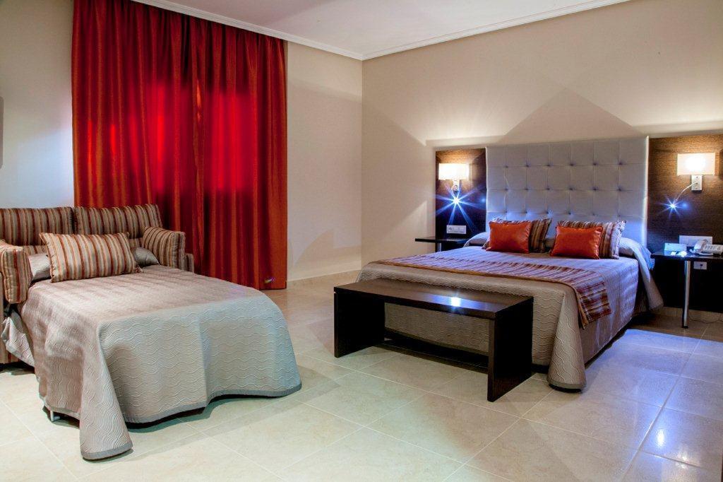 Hotel Rural Quinto Cecilio Medellín 部屋 写真